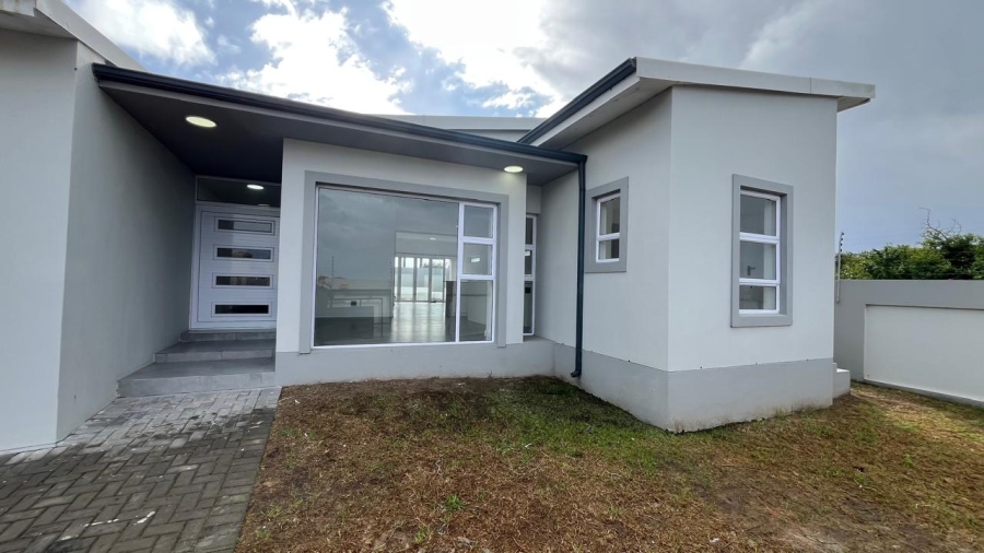 3 Bedroom Property for Sale in Aston Bay Eastern Cape